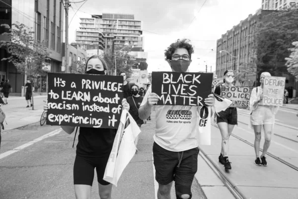 Toronto Ontario Kanada Června 2020 Protirasistický Pochod Solidarita Černými Životy — Stock fotografie