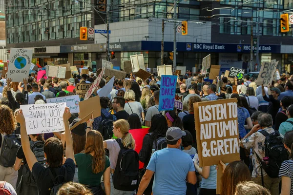 Toronto Ontario Canada Szeptember 2019 Péntek Jövőért Klímaváltozás Elleni Tiltakozás — Stock Fotó