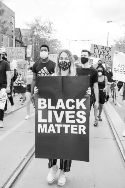 Toronto Ontario Canada Junho 2020 Marcha Racismo Solidariedade Com Matéria — Fotografia de Stock