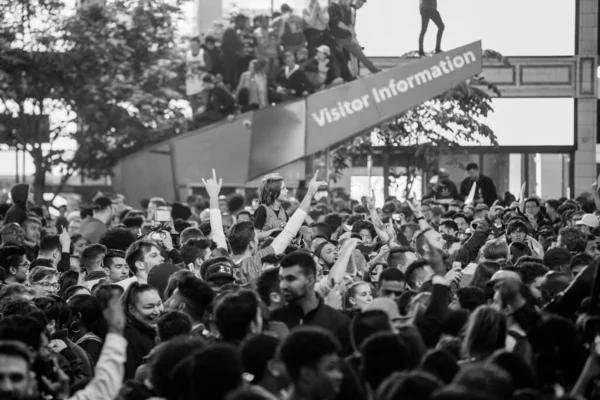 Toronto Raptors Fans Vieren Dit Nadat Raptors Verdedigende Nba Champions — Stockfoto