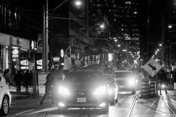 Los Fans Toronto Raptors Celebran Después Que Los Raptors Derrotaran —  Fotos de Stock