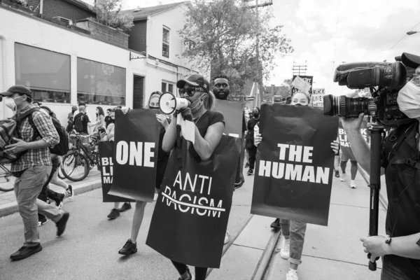 Toronto Ontario Canada Junho 2020 Marcha Racismo Solidariedade Com Matéria — Fotografia de Stock