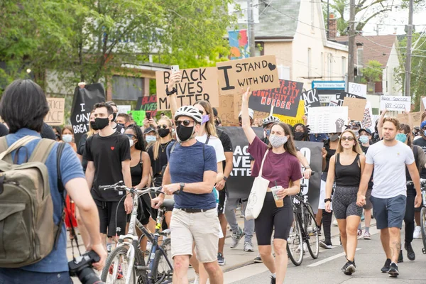 Toronto Ontario Canada Junho 2020 Marcha Racismo Solidariedade Com Matéria — Fotografia de Stock