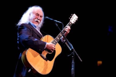 TORONTO, CANADA - 2016 / 09 / 04: David Crosby Toronto 'daki Danforth müzikholünde canlı performans sergiliyor.  