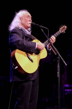 TORONTO, CANADA - 2016 / 09 / 04: David Crosby Toronto 'daki Danforth müzikholünde canlı performans sergiliyor.  