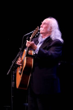 TORONTO, CANADA - 2016 / 09 / 04: David Crosby Toronto 'daki Danforth müzikholünde canlı performans sergiliyor.  
