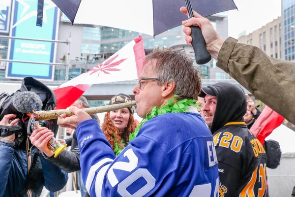 TORONONONONONTO, ONTARIO, CANADA - 20 Nisan 2017: 