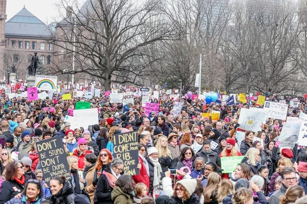 Toronto Ontario カナダ 2018年1月20日 女性の行進 私たちの未来を定義する — ストック写真