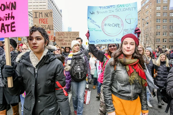 Toronto Ontario Canadá Enero 2018 Mujeres Marchan Definiendo Nuestro Futuro —  Fotos de Stock