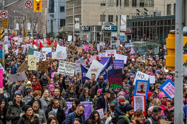 Toronto Ontario Canadá Enero 2018 Mujeres Marchan Definiendo Nuestro Futuro —  Fotos de Stock