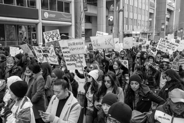 Toronto Ontario Canadá Enero 2018 Mujeres Marchan Definiendo Nuestro Futuro —  Fotos de Stock