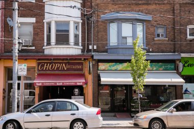 TORONTO, Kanada - 21 AĞUSTOS 2017: ÇALIŞLARIN DOĞU YÖNETMENDE ÇALIŞLARI