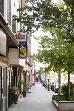 TORONTO, Kanada - 21 AĞUSTOS 2017: ÇALIŞLARIN DOĞU YÖNETMENDE ÇALIŞLARI