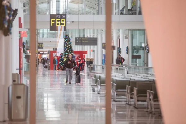 Toronto Canada Janjanuary 2018 Люди Torinto Pearson International Airport Terminal — стокове фото
