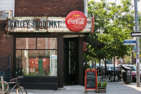 Toronto Kanada Ağustos 2017 Güney Nsanlar Yüksek Yükseyor — Stok fotoğraf