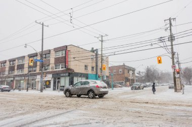 TORONTO, ONTARIO, CANADA - 14 HAZİRAN 2021: Kışın şehir manzarası 