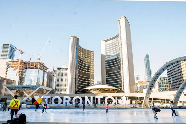 Toronto Canada January 2021 People Skake Ice Rink Nathan Phillip — стокове фото