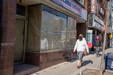 COVID-19. Toronto 'da günlük hayat. 8 Nisan. 2021