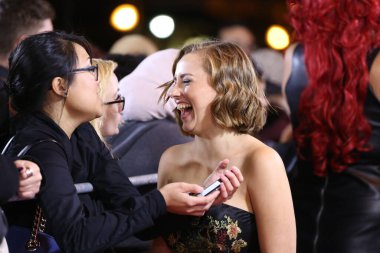 Toronto, Ontario, Kanada - 21 Ekim 2016: Buffer Festivali Kırmızı Halı. Tampon Festivali, YouTube ve Online içerik yaratıcılarının katıldığı bir festivaldir..