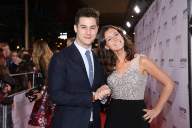 Toronto, Ontario, Kanada - 21 Ekim 2016: Buffer Festivali Kırmızı Halı. Tampon Festivali, YouTube ve Online içerik yaratıcılarının katıldığı bir festivaldir..