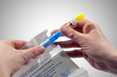 Tek kullanımlık kan alkol test cihazı