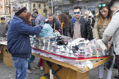 Satıcı, göçmen ve onun ahır
