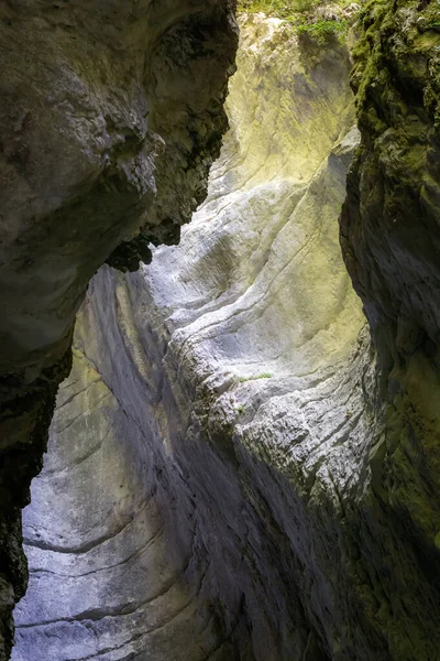 Cañón Tallado Roca Milenaria Por Flujo Del Río Abajo Los —  Fotos de Stock