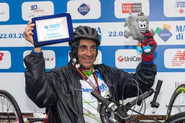 Fabrizio koskocaman, yarış runner-el motosiklet.