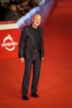 Roma, İtalya - 21 Ekim 2025: Claudio Bisio, 20. Roma Film Festivali 'nde En İyi Film Ödülleri kırmızı halısına katıldı.. 
