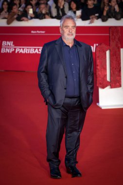 ROME, ITALY - 24 Ekim 2025: Luc Besson, 20. Roma Film Festivali sırasında Auditorium Parco della Musica 'da düzenlenen 
