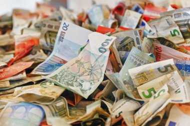 Buruşuk banknotlar