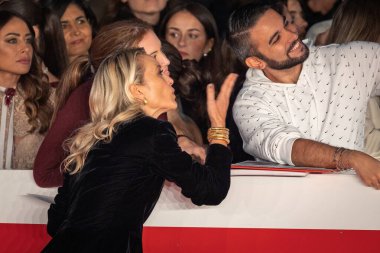 Roma, İtalya - 24 Ekim 2025: Carolina Crescentini, 20. Roma Film Festivali sırasında Auditorium Parco Della Musica 'daki Unita Ödülleri kırmızı halısına katıldı. 