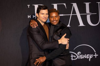 Roma, İtalya - 19 Ocak 2026: Aktörler Ashton Kutcher ve Jeremy Pope, FX 'in yeni uluslararası gerilim dizisi 