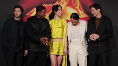 Roma, İtalya - 19 Ocak 2026: Soldan sağa, aktörler Evan Peters, Jeremy Pope, Rebecca Hall, Anthony Ramos ve Ashton Kutcher Diocletian Hamamları 'ndaki yeni uluslararası gerilim serisi 