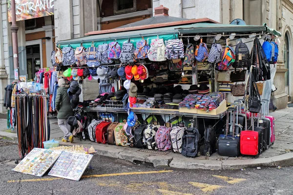 Kiosk for the sale of bags — Stock Photo, Image