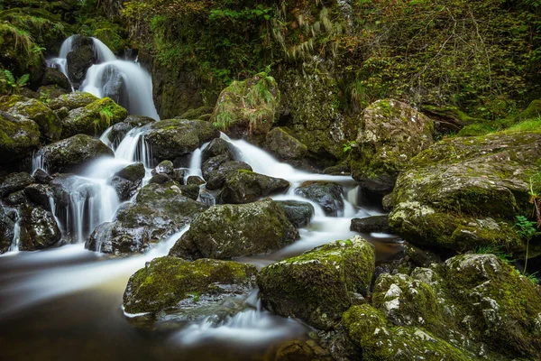 Gyönyörű Csöpögő Vízesés Lodore Vízesés Keswick Lake District Egyesült Királyság — Stock Fotó