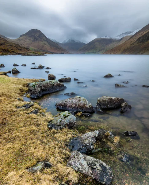 Moody Luchten Wast Water Het Engelse Lake District Met Rotsen — Stockfoto