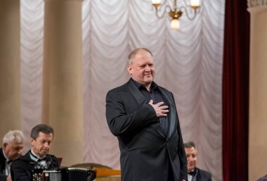 Ukrayna Ulusal Operası 'nın solisti Ukrayna Ulusal Filarmoni Orkestrası' nda 15 Aralık 2020 'de verdiği konserde Ukrayna Taras Shtonda' nın sanatçısı..