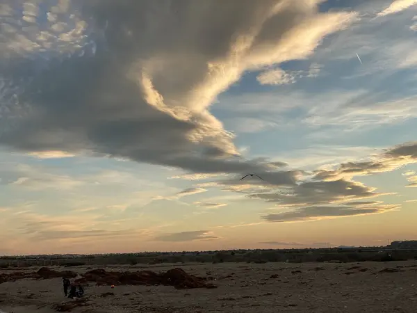 Pôr Sol Bonito Colorido Com Nuvem Praia Espanha — Fotografia de Stock