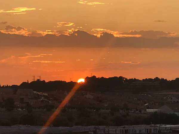 Hermosa Colorida Puesta Sol Con Nube Montaña España — Foto de Stock