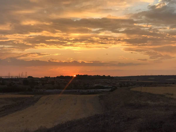 Hermosa Colorida Puesta Sol Con Nube Playa España — Foto de Stock