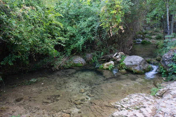 Vista Para Rio Cerezuelo Como Ele Passa Por Cazorla Jaen — Fotografia de Stock