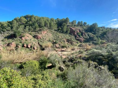 ANNA 'nın üç şelalesinin rotası, İspanya' nın Valencia eyaletinde yer almaktadır. Görünüm