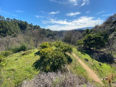 ANNA 'nın üç şelalesinin rotası, İspanya' nın Valencia eyaletinde yer almaktadır. Görünüm