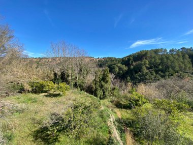 ANNA 'nın üç şelalesinin rotası, İspanya' nın Valencia eyaletinde yer almaktadır. Görünüm