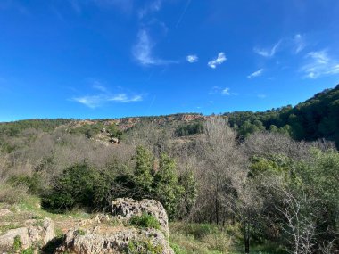 ANNA 'nın üç şelalesinin rotası, İspanya' nın Valencia eyaletinde yer almaktadır. Görünüm
