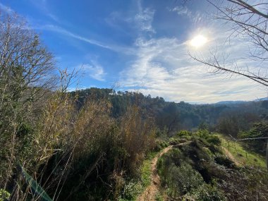 ANNA 'nın üç şelalesinin rotası, İspanya' nın Valencia eyaletinde yer almaktadır. Görünüm