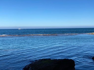 İspanya 'nın Alicante eyaletindeki Denia şehrinde bulunan Cova Tallada manzarası. Mağara