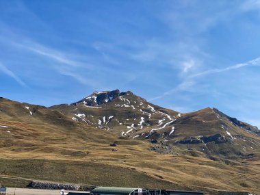Anayet 'teki dağ ve göllerin, Portalet bölgesinin, Fransa sınırına yakın Aragonya Pireneleri' nin manzarası. Huesca, İspanya. manzara