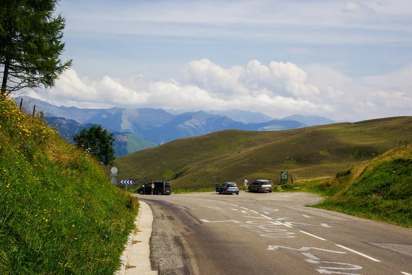 Górska Droga Francuskich Pirenejach Wysokiej Jakości Zdjęcie Kopiuj Miejsce Znaki — Zdjęcie stockowe
